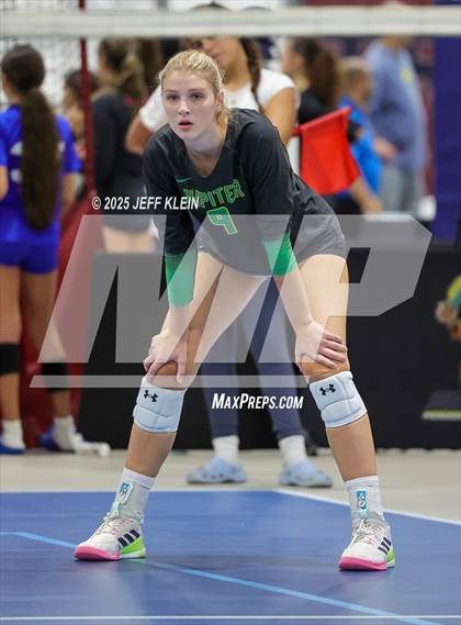 Thumbnail 2 in Pine Crest vs Jupiter (South Florida Showdown) photogallery.