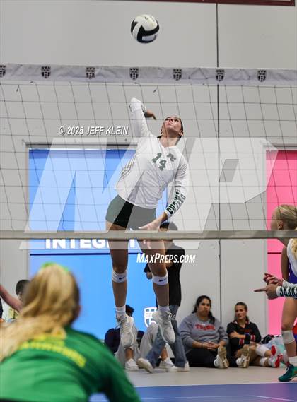 Thumbnail 2 in Pine Crest vs Jupiter (South Florida Showdown) photogallery.