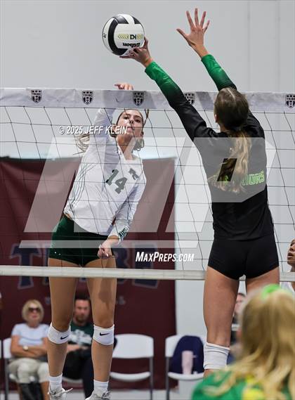 Thumbnail 2 in Pine Crest vs Jupiter (South Florida Showdown) photogallery.