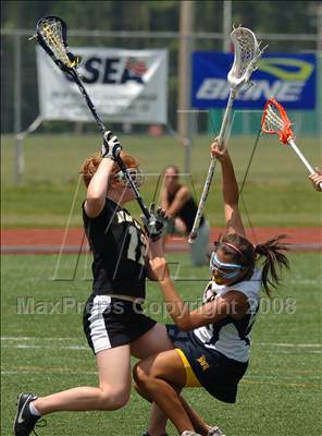 Thumbnail 2 in Nanuet vs. Shoreham-Wading River (NYSPHSAA Class C Semifinal) photogallery.