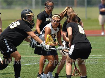 Thumbnail 2 in Nanuet vs. Shoreham-Wading River (NYSPHSAA Class C Semifinal) photogallery.