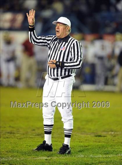 Thumbnail 1 in Oaks Christian @ Serra (CIF SS Northwest Division Final) photogallery.