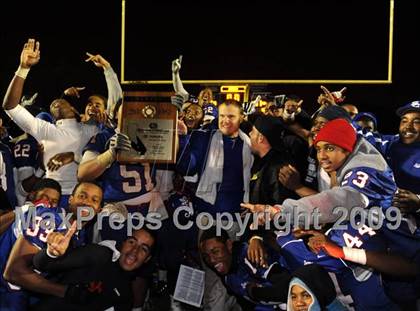Thumbnail 2 in Oaks Christian @ Serra (CIF SS Northwest Division Final) photogallery.