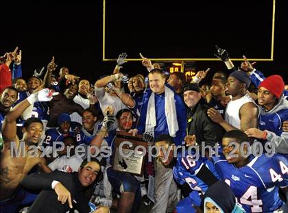 Thumbnail 3 in Oaks Christian @ Serra (CIF SS Northwest Division Final) photogallery.