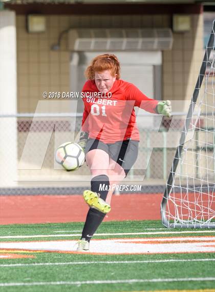 Thumbnail 1 in Perry vs. Gilbert (Coyote Classic Tournament) photogallery.