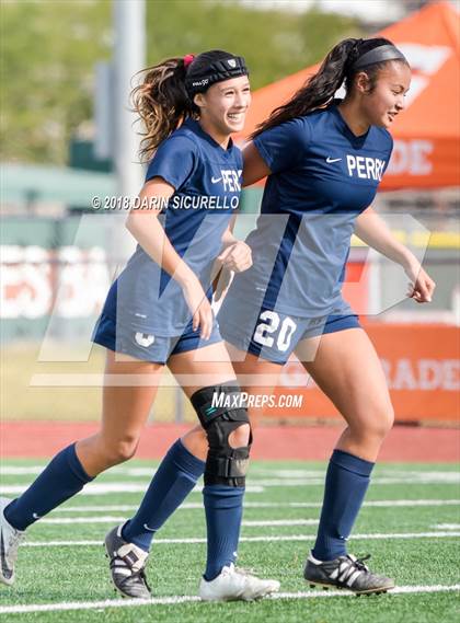 Thumbnail 3 in Perry vs. Gilbert (Coyote Classic Tournament) photogallery.
