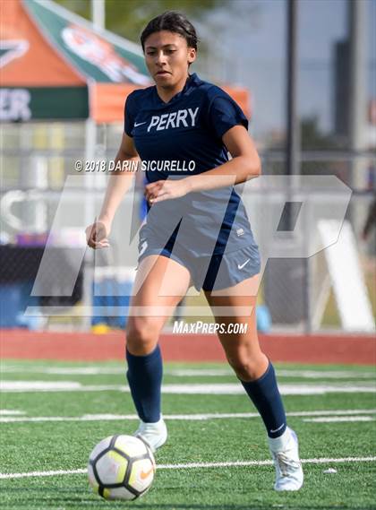 Thumbnail 2 in Perry vs. Gilbert (Coyote Classic Tournament) photogallery.
