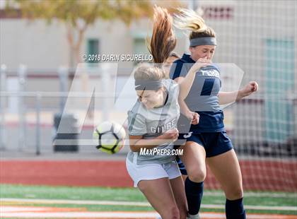 Thumbnail 1 in Perry vs. Gilbert (Coyote Classic Tournament) photogallery.