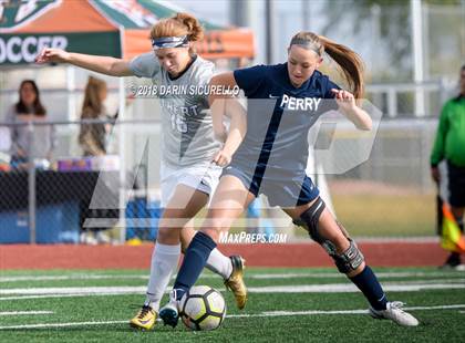 Thumbnail 1 in Perry vs. Gilbert (Coyote Classic Tournament) photogallery.