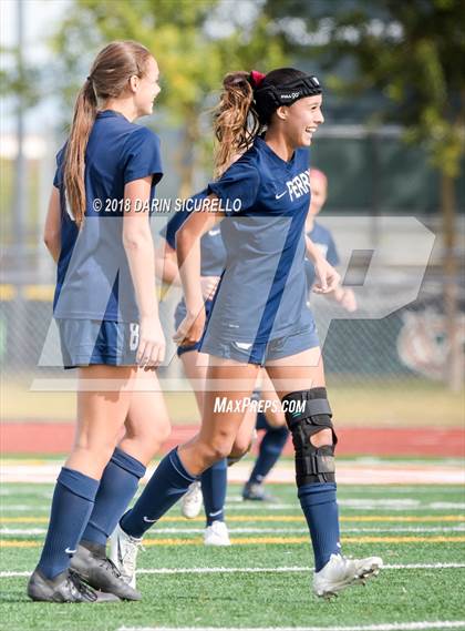 Thumbnail 1 in Perry vs. Gilbert (Coyote Classic Tournament) photogallery.
