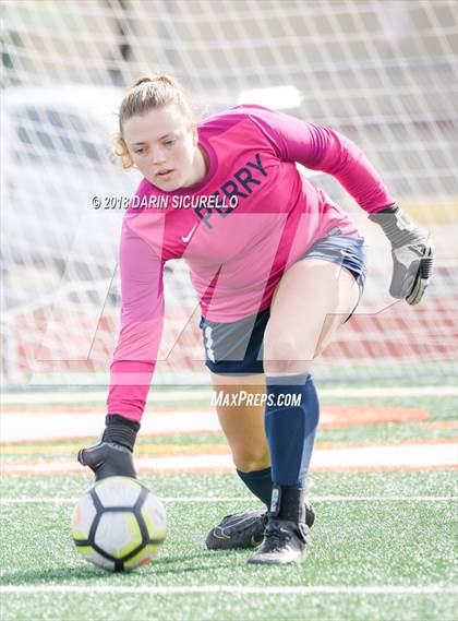 Thumbnail 3 in Perry vs. Gilbert (Coyote Classic Tournament) photogallery.