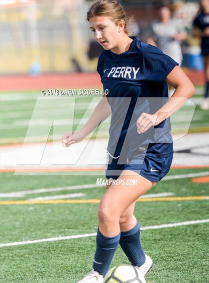 Thumbnail 1 in Perry vs. Gilbert (Coyote Classic Tournament) photogallery.