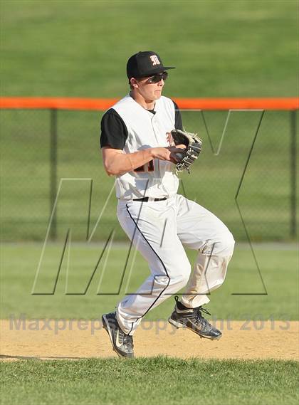 Thumbnail 1 in Highland @ Marlboro Central photogallery.