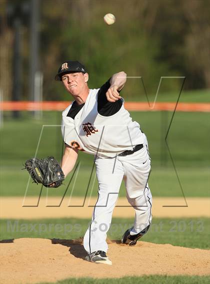 Thumbnail 3 in Highland @ Marlboro Central photogallery.