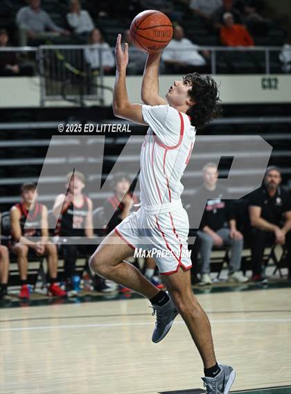 Thumbnail 3 in Fairfield vs South Webster (OHSAA DIV VII District Final) photogallery.