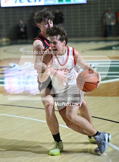 Thumbnail 1 in Fairfield vs South Webster (OHSAA DIV VII District Final) photogallery.