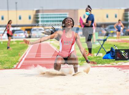 Thumbnail 3 in Bridgeland High School Invitational photogallery.