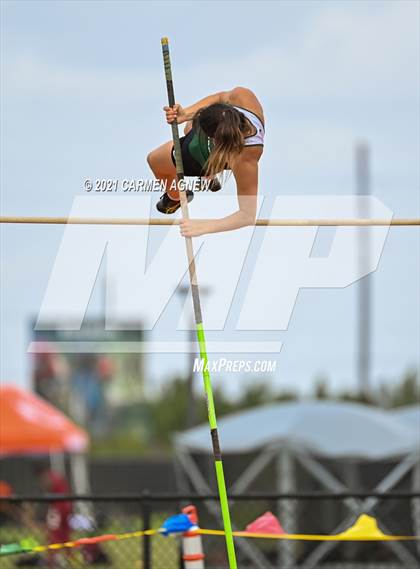Thumbnail 2 in Bridgeland High School Invitational photogallery.