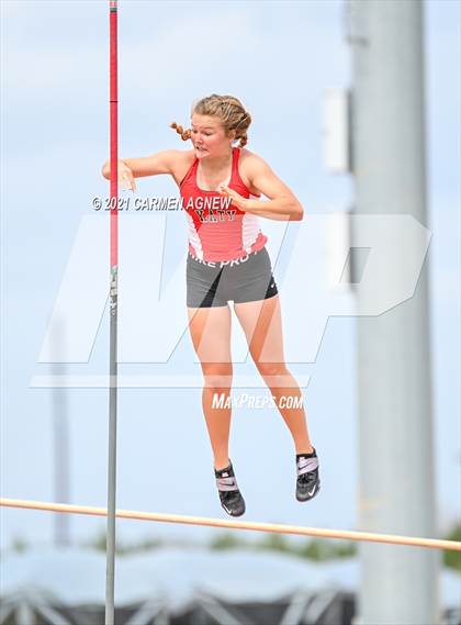 Thumbnail 2 in Bridgeland High School Invitational photogallery.