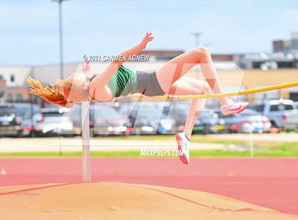 Thumbnail 1 in Bridgeland High School Invitational photogallery.