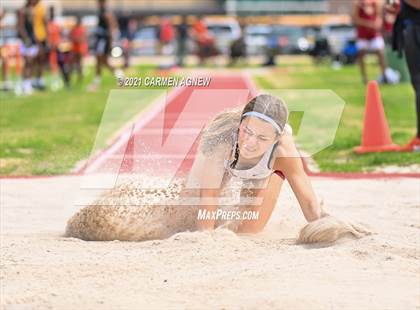 Thumbnail 3 in Bridgeland High School Invitational photogallery.