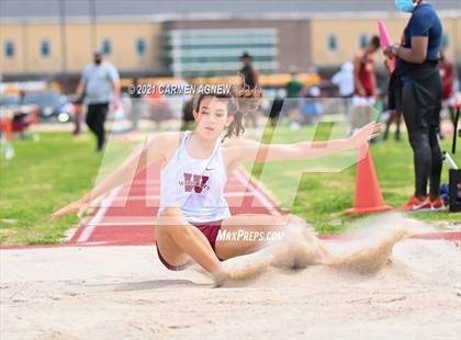 Thumbnail 3 in Bridgeland High School Invitational photogallery.