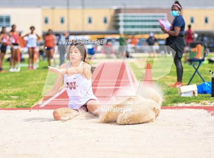 Thumbnail 1 in Bridgeland High School Invitational photogallery.