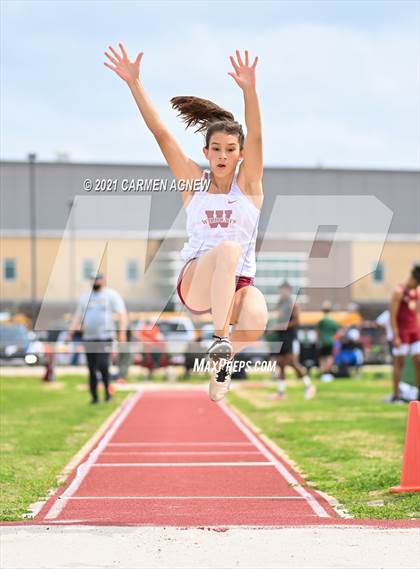 Thumbnail 2 in Bridgeland High School Invitational photogallery.