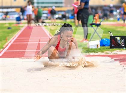 Thumbnail 2 in Bridgeland High School Invitational photogallery.