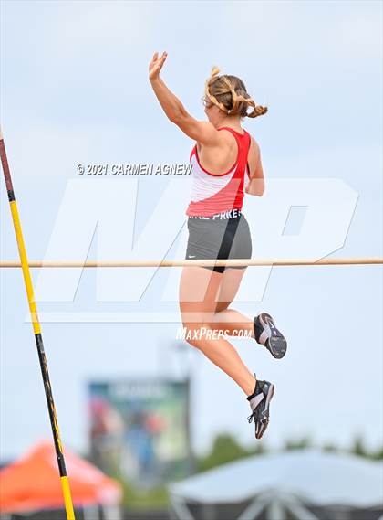 Thumbnail 2 in Bridgeland High School Invitational photogallery.