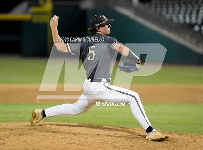 Thumbnail 1 in Queen Creek vs Basha (AIA 6A Semifinal) photogallery.