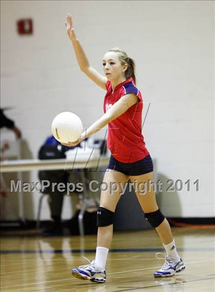 Thumbnail 3 in Liberty @ Grandview (Class 5A Region B Playoff) photogallery.