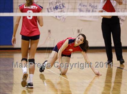 Thumbnail 1 in Liberty @ Grandview (Class 5A Region B Playoff) photogallery.