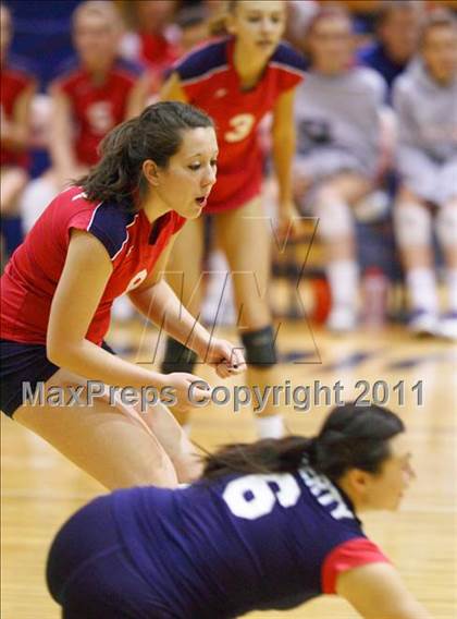 Thumbnail 1 in Liberty @ Grandview (Class 5A Region B Playoff) photogallery.