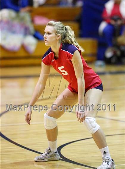 Thumbnail 3 in Liberty @ Grandview (Class 5A Region B Playoff) photogallery.