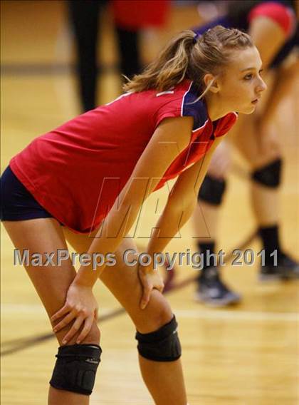 Thumbnail 3 in Liberty @ Grandview (Class 5A Region B Playoff) photogallery.