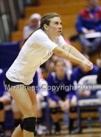 Thumbnail 3 in Liberty @ Grandview (Class 5A Region B Playoff) photogallery.