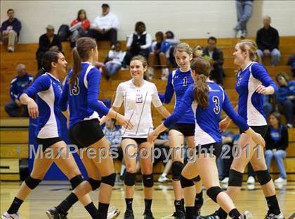 Thumbnail 2 in Liberty @ Grandview (Class 5A Region B Playoff) photogallery.