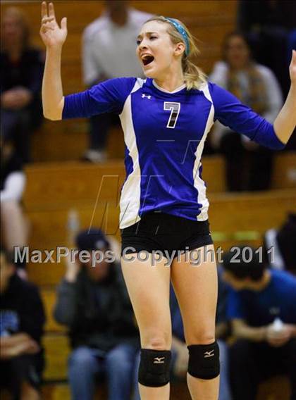 Thumbnail 2 in Liberty @ Grandview (Class 5A Region B Playoff) photogallery.
