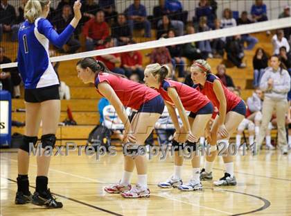 Thumbnail 2 in Liberty @ Grandview (Class 5A Region B Playoff) photogallery.