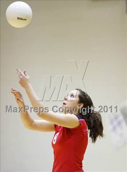 Thumbnail 3 in Liberty @ Grandview (Class 5A Region B Playoff) photogallery.