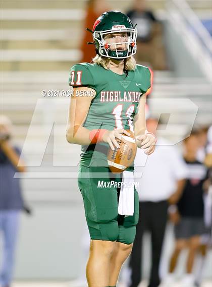 Thumbnail 3 in The Woodlands vs Aguilas MX Prep Mexico photogallery.