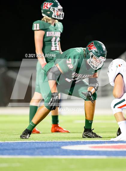 Thumbnail 2 in The Woodlands vs Aguilas MX Prep Mexico photogallery.