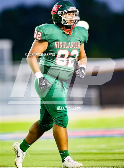 Thumbnail 2 in The Woodlands vs Aguilas MX Prep Mexico photogallery.