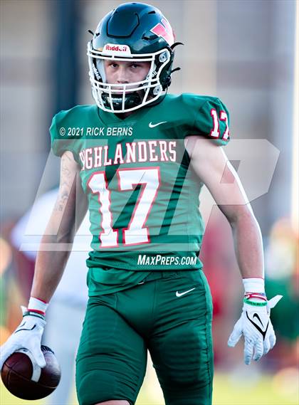 Thumbnail 3 in The Woodlands vs Aguilas MX Prep Mexico photogallery.