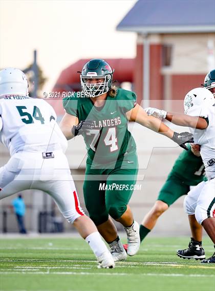 Thumbnail 2 in The Woodlands vs Aguilas MX Prep Mexico photogallery.