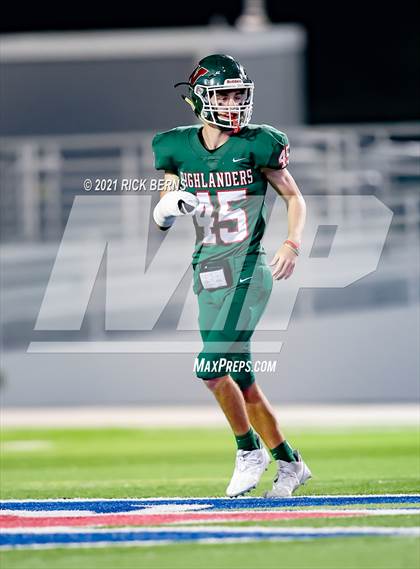 Thumbnail 3 in The Woodlands vs Aguilas MX Prep Mexico photogallery.