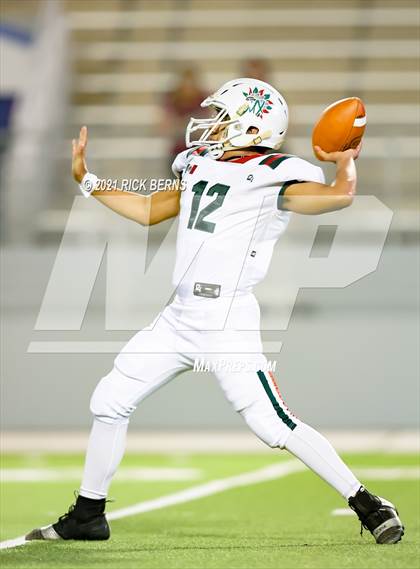 Thumbnail 2 in The Woodlands vs Aguilas MX Prep Mexico photogallery.