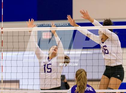 Thumbnail 3 in Warren vs Boerne (NISD Tournament) photogallery.