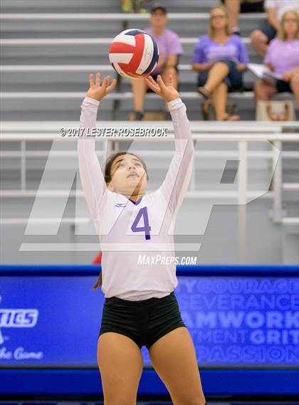 Thumbnail 3 in Warren vs Boerne (NISD Tournament) photogallery.